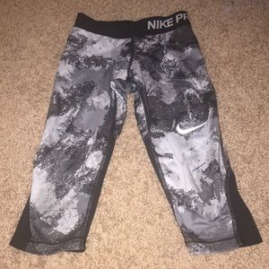 Girls Nike pro leggings size XS